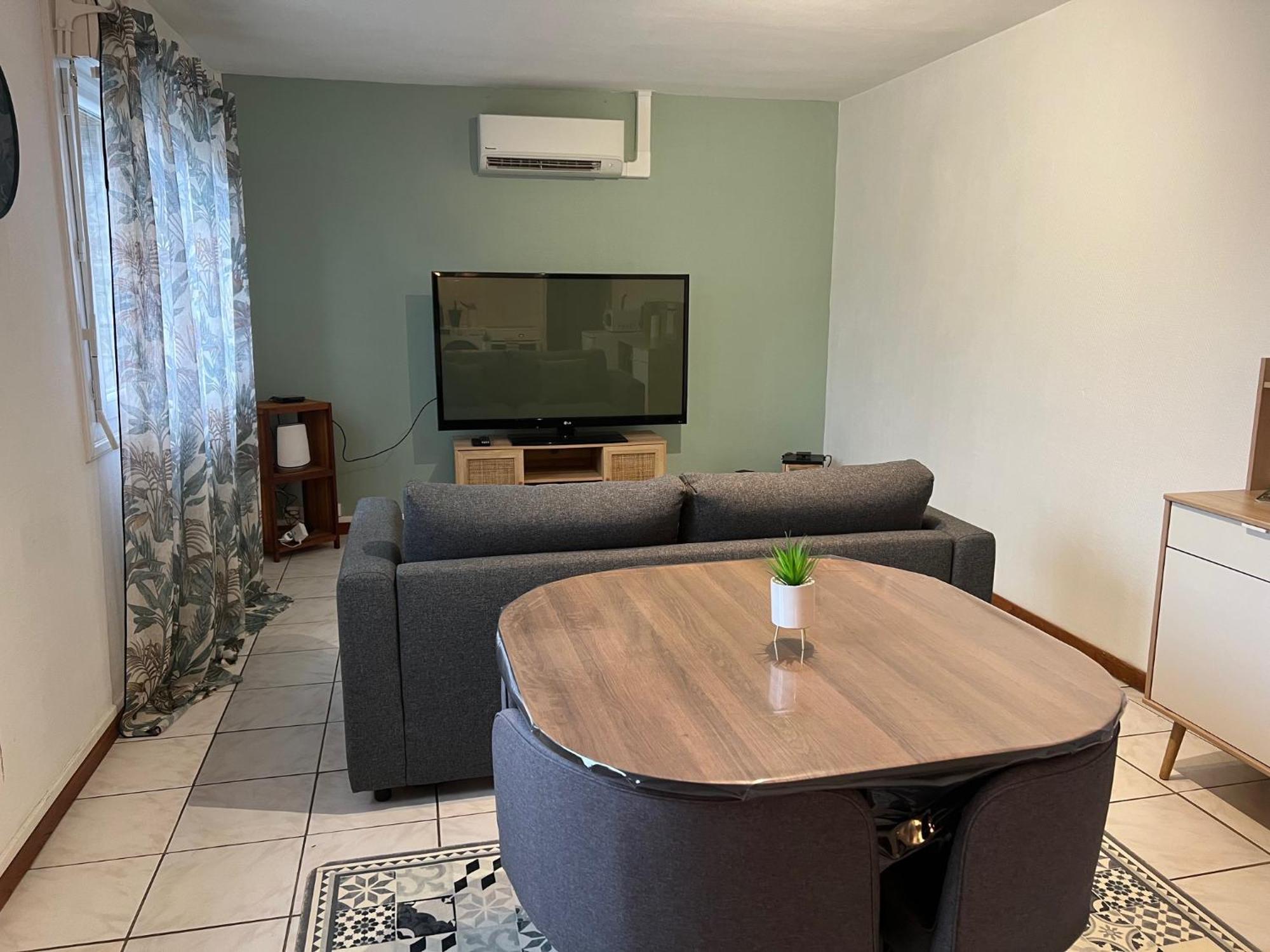 Appartement T2 Cosy Saint-Eloy-les-Mines Exterior photo